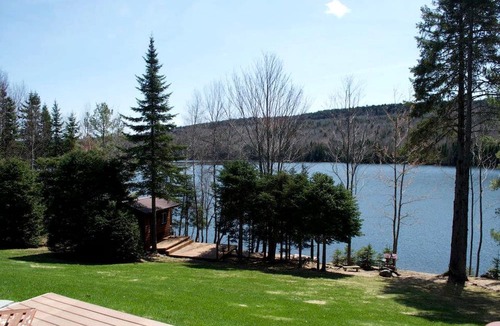 Kingsclear Villa | Riverfront Bed and Breakfast Suite in New Brunswick, Canada