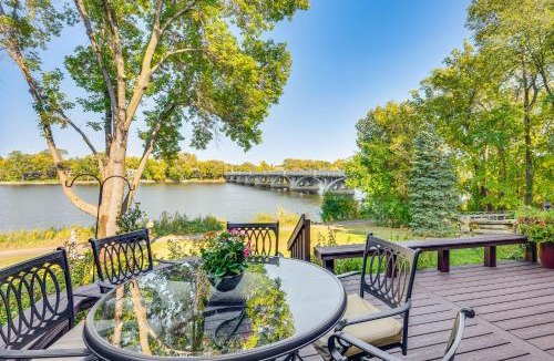 Champlin House | Riverfront Champlin Townhome w/Deck & Water View!