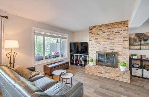 Champlin House | Riverfront Champlin Townhome w/Deck & Water View!