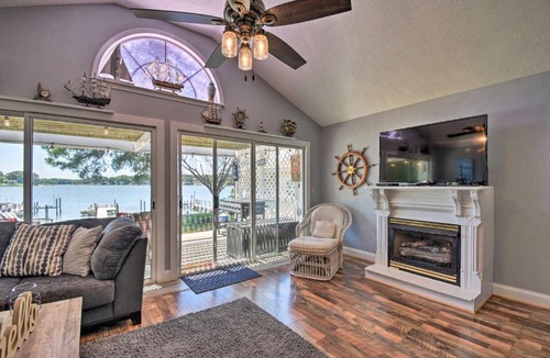 Deltaville House | Riverfront Cottage: Fire Pit & Kayaks