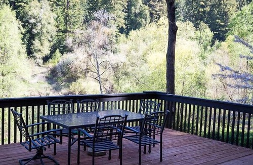 Northwood House | Robin's Hood on the River w/Spectacular Views, near vineyards & coastal beaches