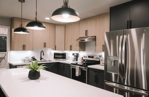 Wallingford House | Rooftop Lake Union & Skyline Views - New Eco Home in Wallingford