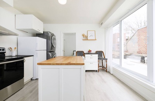 La Petite-Patrie Apartment | Rosemont Oasis 1BR 2BA near Metro