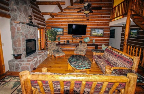 Greer Cabin | RS Lodge - 7 Bedrooms managed by Cabin Butler