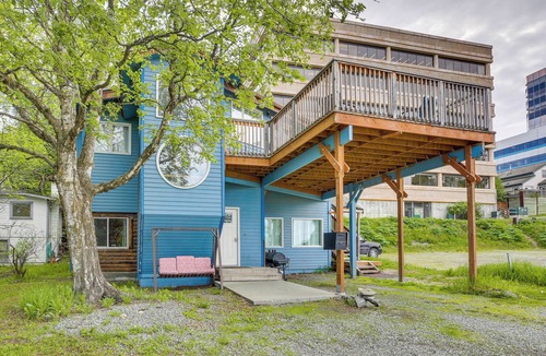 South Addition Apartment | Rustic Anchorage Hideaway: Walk to Coastal Trail!