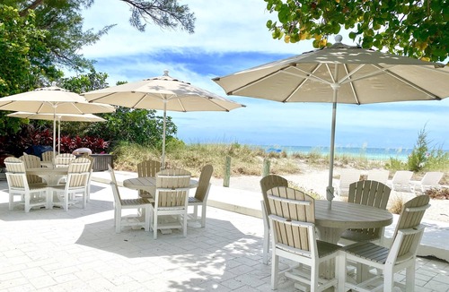 Holmes Beach Cottage | Sailfish Gulf Suites #3, Modern Amenities, Steps to the Beach