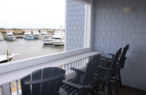 Manteo Condo | Sailfish Point Villa 6103, Stunning Marina-Front Condo