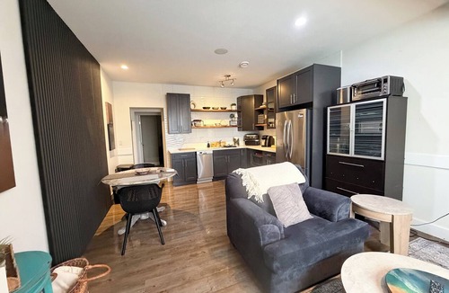 Foothills House | Salt water heated pool, Hot tub, Gazebo & Views