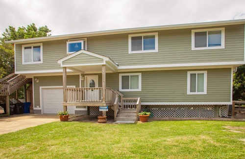 Sandbridge House | Sandbridge water lovers retreat with beach, pool, canal, and lakes to explore.