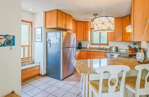 Tuckahoe House | Sandy Drawers - Duck, Tuckahoe, 250 Yards to Beach, Pool, Hot Tub, Community Pool, Tennis