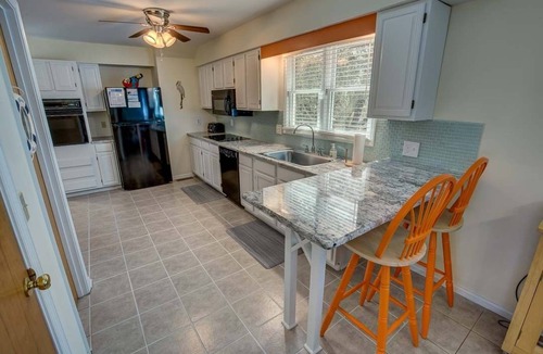 Tuckahoe House | Sandy Shoals | 820 ft from the beach | Private Pool | Duck