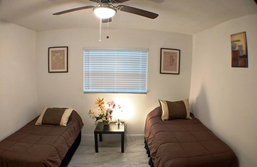 Downtown House | Sarasota Downtown All Inclusive Town house !!!