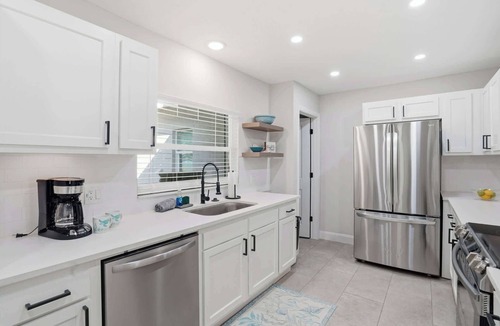 Sarasota Springs House | Sarasota Springs Pool Retreat | Heated Pool Pet-Friendly Near Siesta Key