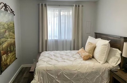 Nampa House | Savannah Guest House near NNU