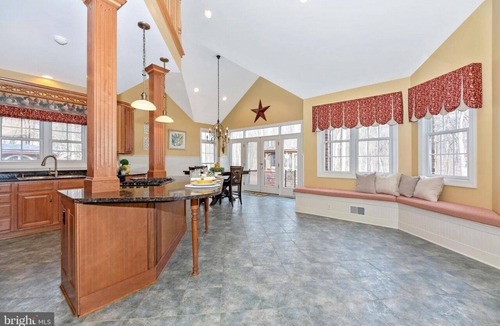 Frederick House | Scenic Private Escape with Modern Comforts Nestled Near DC, Appalachian & More.