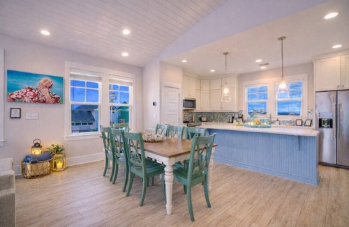 Kure Beach Villa | Sea Breeze Retreat 3BR 2 King Beds Walk to Beach Pool