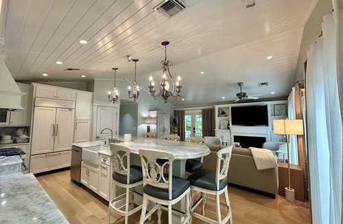 Anna Maria Cottage | Sea Glass Cottage North End Of Anna Maria 2bed/2 bath w/pool Steps to Beach