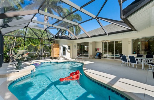 Laurel Villa | Sea Glass Serenity, 3+2, Nokomis Beach, Heated Pool
