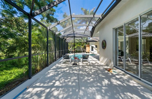 Laurel Villa | Sea Glass Serenity, 3+2, Nokomis Beach, Heated Pool