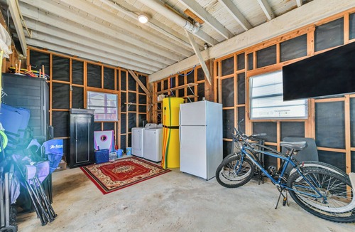 Isla Del Sol House | Sea Isle Canal-Front+Sleeps 10+Kayaks+Fishing+Bay Access+8min walk to Beach