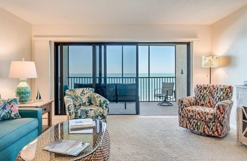 Boca Grande Condo | Sea Oats 215 2 Bedroom Home by RedAwning