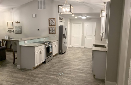 Venice Gardens House | Sea Pointe House - newly renovated pool house