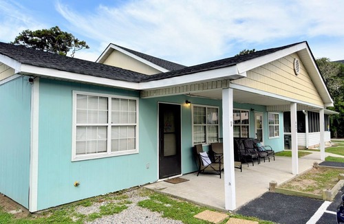 Windy Hill Apartment | Searenity 6 bedrooms 4 bathrooms beach rental sleeps 16
