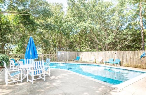 Sea Scape House | Seascape Cottage - Kitty Hawk, MP 3.5, 300 Yds to Beach, Pool, Foosball, Near Golf Course, Flex Stays