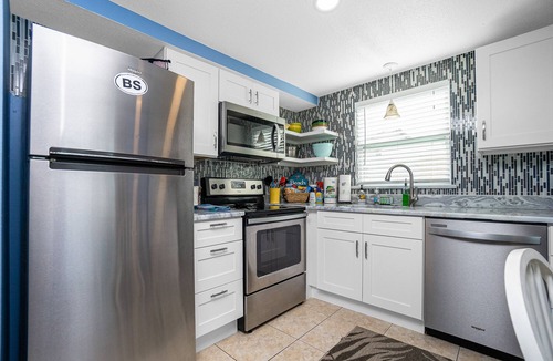 Englewood Villa | Seashell Shanty at The Beach Shack! Come On Down!