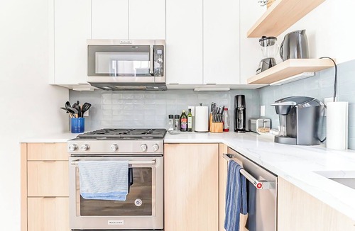 East Queen Anne House | Seattle Comfort Near Lake Union & Iconic Landmarks