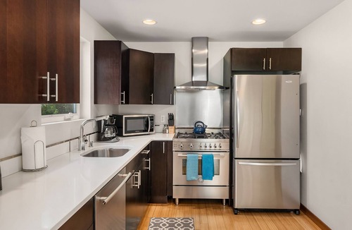 Minor House | Seattle Vacation Home: Capitol Hill - 3 bed/2.5 bath, great location