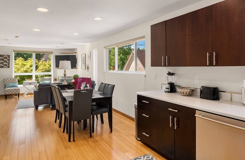 Minor House | Seattle Vacation Home: Capitol Hill - 3 bed/2.5 bath, great location