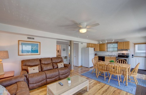 Avon Cottage | Semi-Oceanfront Beach Cottage II. Access across street to shops and restaurants
