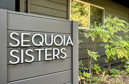 Cazadero House | Sequoia Sisters Family Retreat Pool Hot Tub