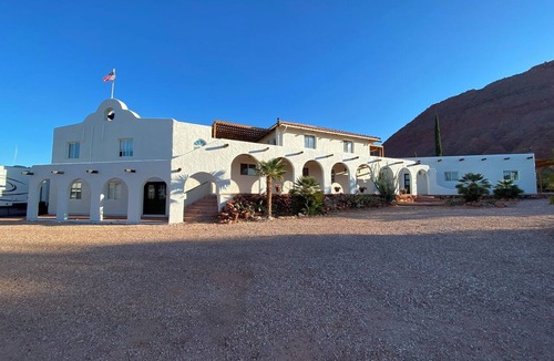 Ivins Apartment | Serene 2-bedroom apartment private fully renovated Spanish decor!