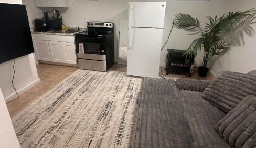 Alden Manor House | Serene Comfortable Studio Near UBS Arena and JFK