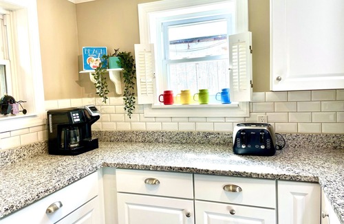 Rehoboth by the Sea Cottage | Serenity Amid it All. Dog friendly PET FEE, WiFi, outdoor shower, grill