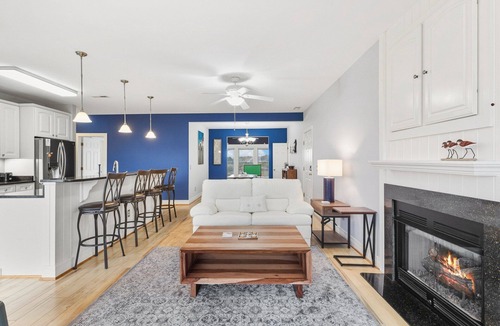 Manteo Condo | Shallowbag Bay, Community Pool/Fitness Center, Unbeatable Views, Elevator