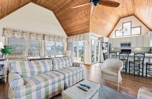 Tuckahoe House | Shannon: Semi-Oceanfront | Shared Pool Access