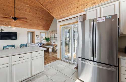 Tuckahoe House | Shannon: Semi-Oceanfront | Shared Pool Access