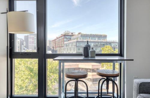 Shaw Apartment | Shaw jr 1br w gym pool nr entertainment WDC-683