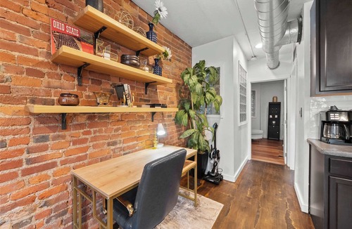 Short North Condo | Short North Lounge Stay for 2
