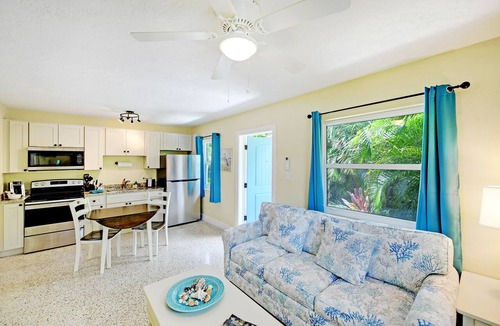 Sarasota Hotel | Siesta Key Palms Resort