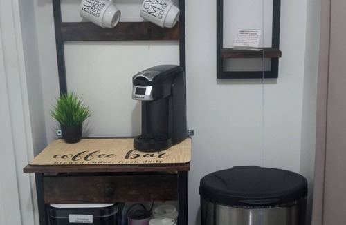Whitfield Apartment | Siesta Studio is central to our white sand beaches, downtown, art & cultural.