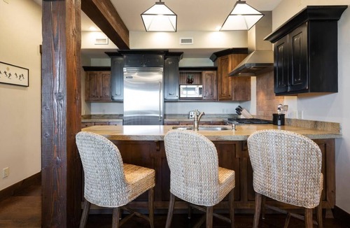 North Park City Condo | Silver Star 1104. Private Hot Tub and Golf Views. Near Main Street.