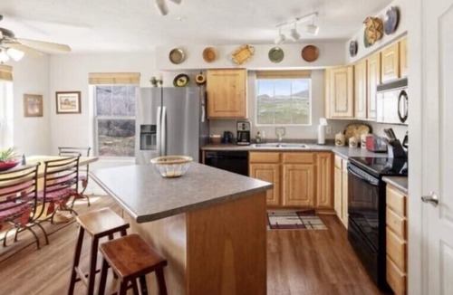 Park City Condo | Ski Deer Valley from Beautiful 2BR/2BA Condo 5 minutes from Deer Valley Gondola
