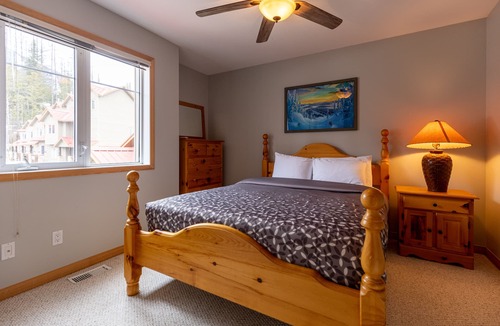 Fernie Condo | Ski In & 10 Minute Walk to the Elk Chair Lift