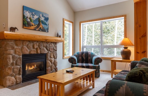 Fernie Condo | Ski In & 10 Minute Walk to the Elk Chair Lift