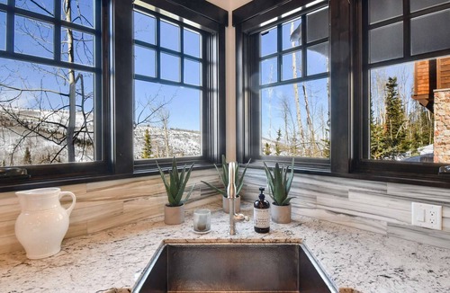 Empire Pass House | Ski-in Ski-out Deer Valley | Hot Tub, Fire Pit, Views | Silver Sun by AvantStay
