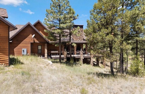 Heber House | Sleeps 20+ 7-Bed Forest Lodge 4.5-Acre Private Estate With Mountain Views!